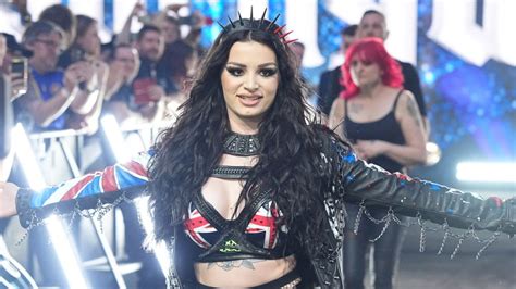 Saraya Celebrates AEW Anniversary By Taking A Dig At Toni Storm