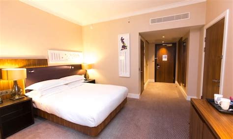 Wembley Hotel Suites - Accommodation at Hilton Hotel Wembley