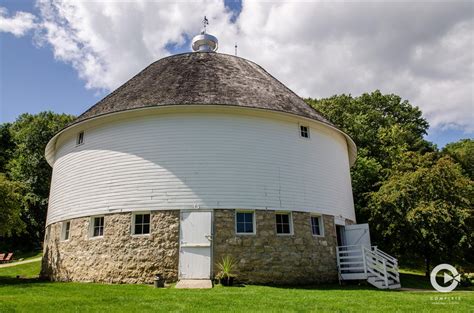 Round Barn Farm - Minneapolis Wedding Venues