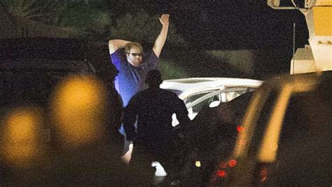 6 Dead in Texas Shooting; Suspect Surrenders After Standoff - ABC News