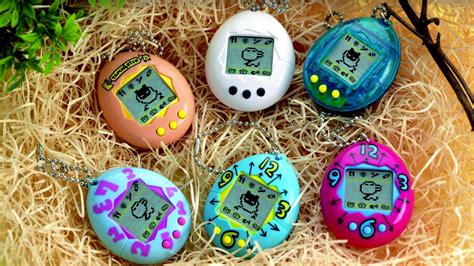 Vintage Bandai 1990s Tamagotchi Virtual Pet Japanese Broken Singapore ...