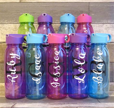 Kids coloured personalised water bottles with straw flip lid