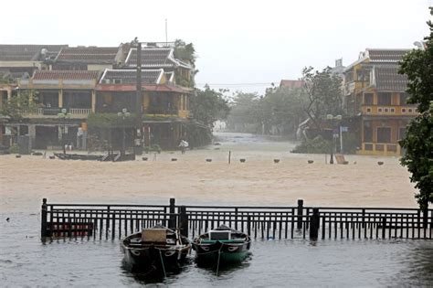 Typhoon Molave slams into Vietnam, dozens missing | News | Al Jazeera