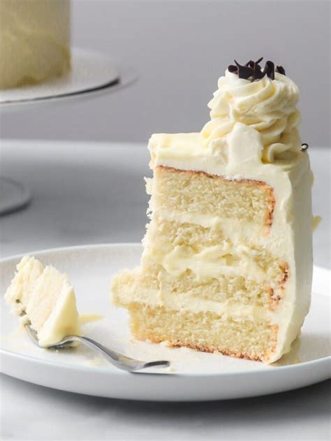 Vanilla Custard Layer Cake | Bonni Bakery