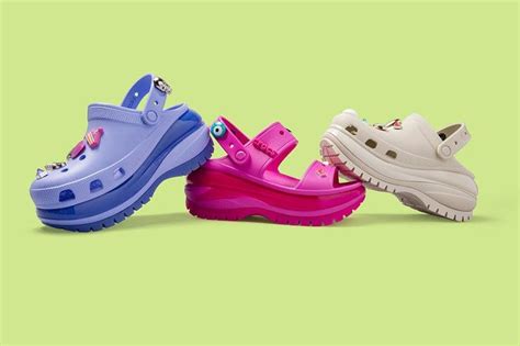 Crocs latest eye-catching Crush combines mega height and style | Philstar.com