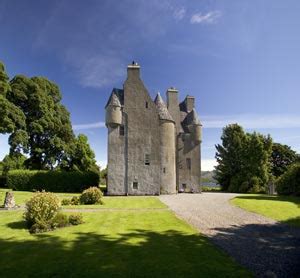 Scotland Barcaldine Castle bed and breakfast accommodation and weddings