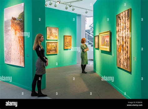 The towner of london uk hi-res stock photography and images - Alamy