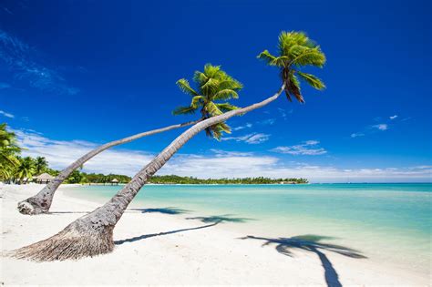 HOT!! Non-stop from Los Angeles to Fiji for only $370 roundtrip