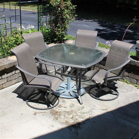 Martha Stewart Living Grand Bank Patio Set | EBTH