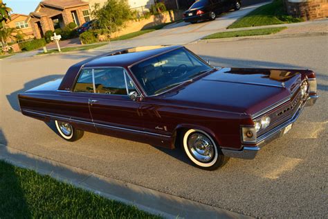 A Chrysler Group 1967 Imperial Crown Coupe Looking for a New Home on eBay | Carscoops