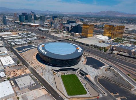 Parking/Traffic Madness In Las Vegas July 10: Garth Brooks Concert At ...