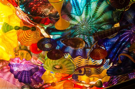 Discover the Captivating Glass Art of Dale Chihuly