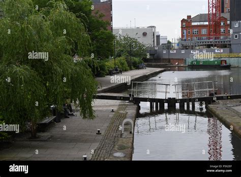 Canal locks in Manchester Stock Photo - Alamy