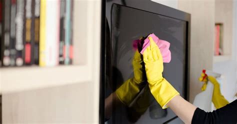 How to Clean Your TV Screen | Digital Trends in 2020 | Clean tv screen, Tv screen cleaner, Cleaning