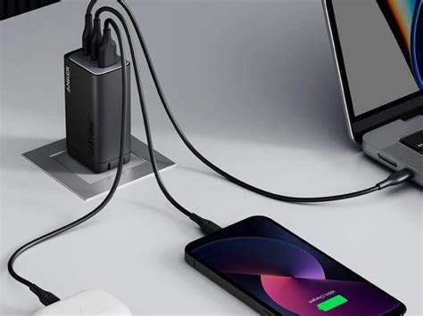 15 Best Apple MacBook Accessories in 2022