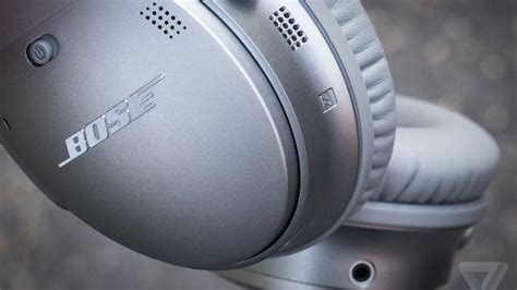 Bose QC 35 II noise cancelling headphone gets a rare $50 discount