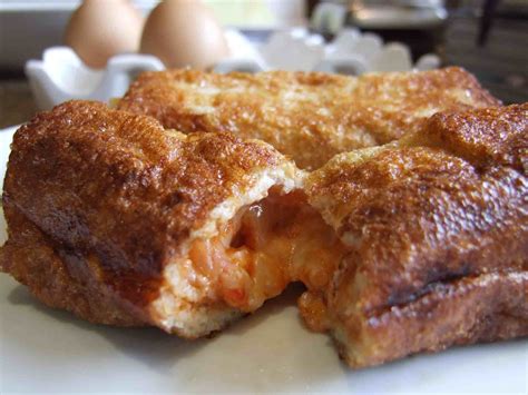 French toast pizza rolls - super fast deliciousness! | Family-Friends-Food