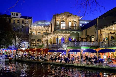 River Walk in San Antonio, Texas - Kid-friendly Attractions | Trekaroo