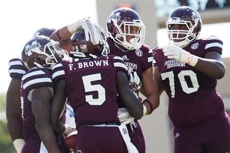 Mississippi State unveils blackout jerseys for this week's game vs. Kentucky