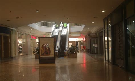 The Louisiana and Texas Retail Blogspot: Valley View Center Mall Dallas Texas