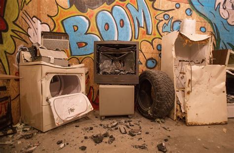 Smash bottles, furniture and frustrations away in Tucson's new 'rage room'