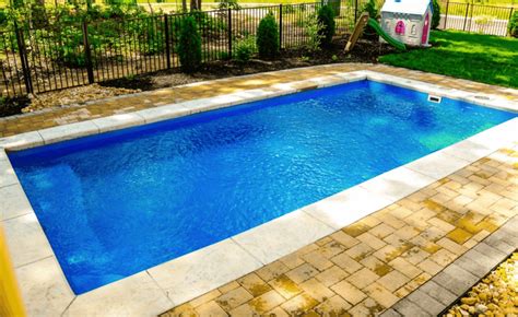 What is the Best Rectangular Fiberglass Pool Design?