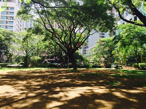 Makati Parks: Finding Refuge in the midst of the Corporate Jungle | Ivan + Khris' Travels - a ...