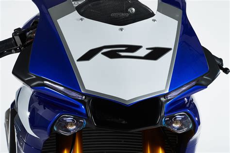 Yamaha YZF-R1 Factory Bike 2015 | Yamaha yzf r1, Yamaha, Yamaha racing