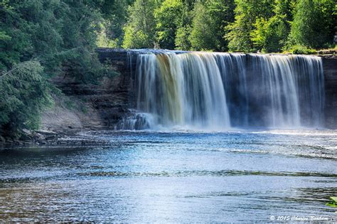 Tahquamenon Falls Michigan Wallpapers - Wallpaper Cave