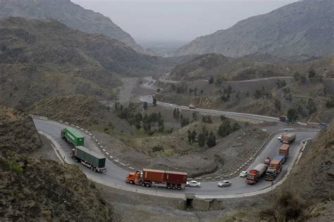 Pakistan Starts Building Fence Along Border With Afghanistan - WSJ