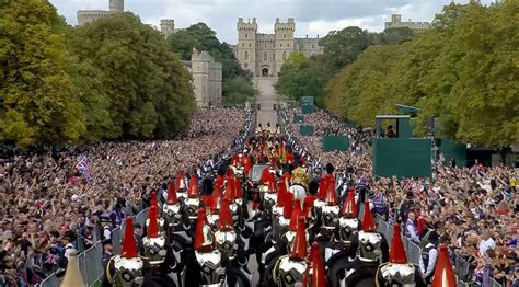 Queen Elizabeth Windsor Castle Funeral and Procession Photos