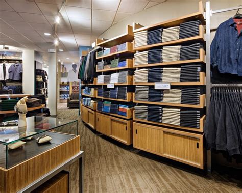 Retail Interior Fit-out Destination XL Men's Apparel | The Bannett Group