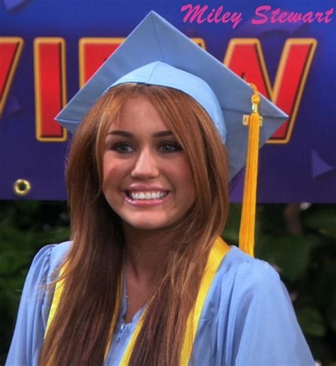 Miley Cyrus Fan Page: Exlusive Hannah Montana Forever finale Still