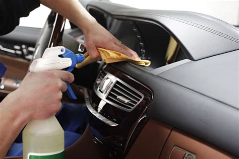 5 Tips To Perfectly Clean Your Car’s Interior ⋆ InsideIIM.com