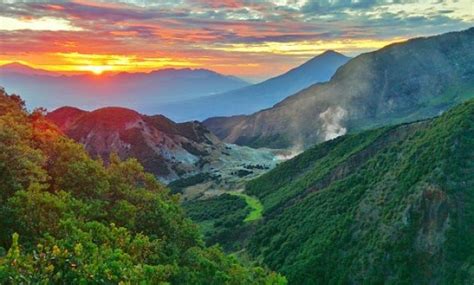 10 Gambar Gunung Papandayan Garut 2024 Harga Tiket Masuk Lokasi Misteri ...