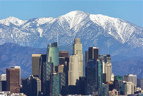 Los Angeles with snow capped Mountains : r/LosAngeles