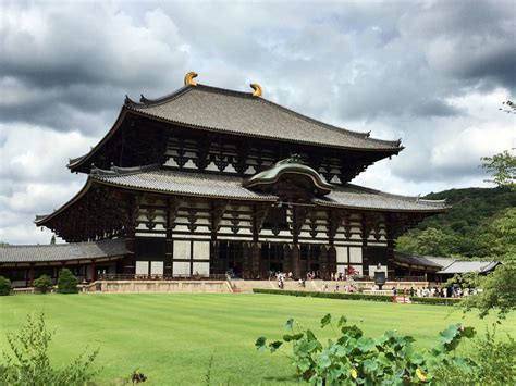 Todaiji Temple in Nara, Japan - GoVisity.com