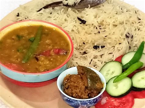 Dal Chawal Recipe (Lentils and Rice) | Indian food recipes, Cooking ...