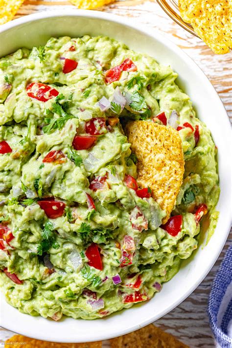 Homemade Guacamole Recipe – How to Make Guacamole at Home — Eatwell101