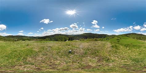 Egg Hill 9 - 360° hdri sky map and 8 backplates - HDRMAPS™