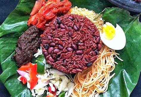 Ghanian Waakye Recipe | Travel Food Atlas