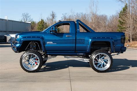 Twin-Turbo, Lifted Chevrolet Silverado Is an Award-Winning, Custom ...