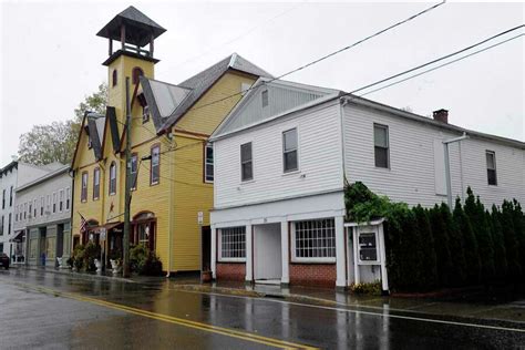 New Milford gets $295,000 offer for town building - CTInsider.com