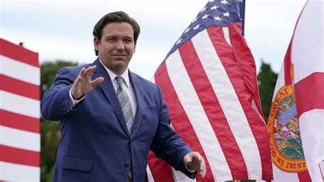 DeSantis isn't making people register their political views | Opinion