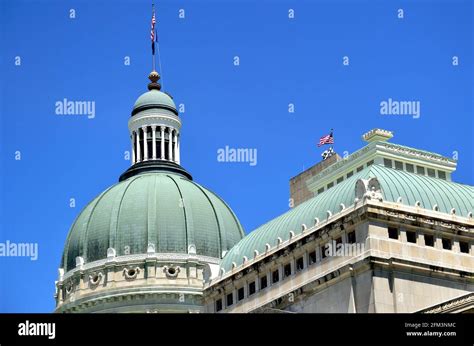 Indianapolis, Indiana, USA. The dome and roof line on the Indiana State ...