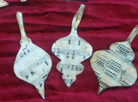 DIY Ornaments for a music themed Christmas tree. | Music christmas ...