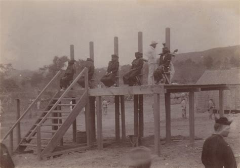 Execution by Garrote Vil: Done under us jurisdiction in Puerto Rico circa 1900 (1405x986) : r ...