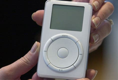 Las canciones que seguro tuviste en tu primer iPod en una misma playlist