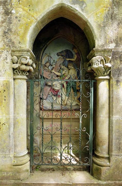 Ancient Catholic Shrine, Rocamadour, France Stock Image - Image of ancient, history: 32507013