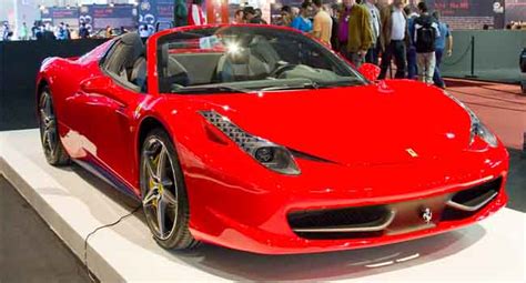 Are All Ferraris Red? Here Are The Facts (Solved) | Motor & Wheels